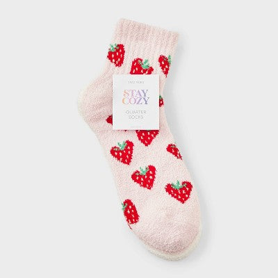 Women's Heart Fruit 2pk Cozy Quarter Crew Socks - Pink/Cream Combo 4-10
