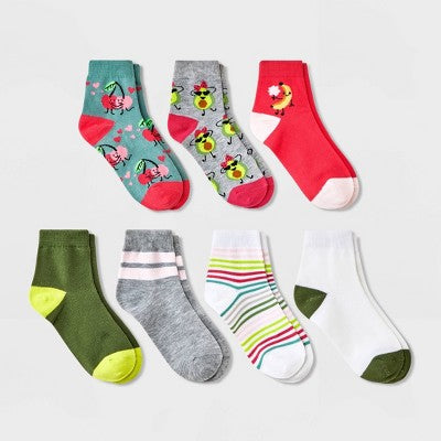 Girls' 7pk Ankle Avocado Socks - Cat & Jack Gray M