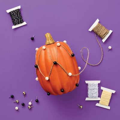 Halloween Craft String Art Pumpkin Decorating Kit - Mondo Llama