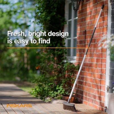 Fiskars Lightweight Outdoor Broom Metal (LOCAL PICKUP ONLY)