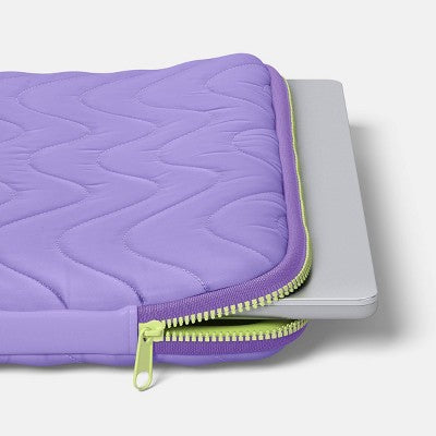 15" Laptop Sleeves - heyday Purple: Recycled Polyester Wave Pattern