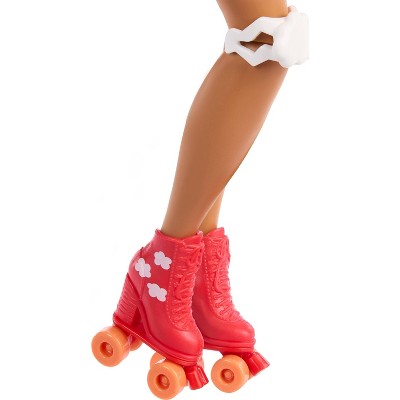 Barbie Dream Besties Teresa Roller Skating Fashion Doll with 9 Video Game Themed Accessories