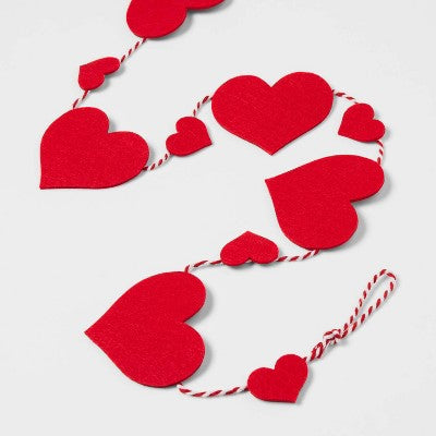 Valentine's Day Felt Heart Garland - Spritz