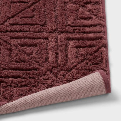 20"x30" Lattice Square Non-Skid Bath Rug Mauve - Threshold