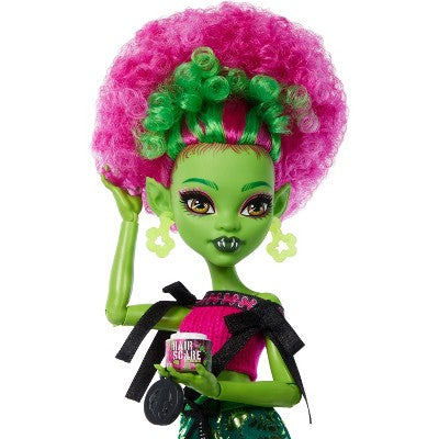 Monster High Self-Scare Secrets Venus McFlytrap Fashion Doll with 13 Realistic Accessories