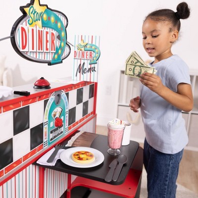Melissa & Doug Star Diner Restaurant 41pk Play Set with Toy Food, Cookware & Play Kitchen Accessories
