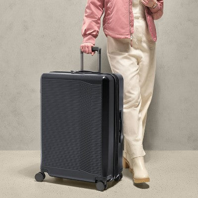 Signature Hardside Large Checked Spinner Suitcase Matte Black - Open Story