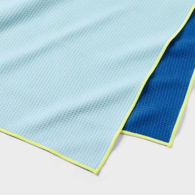 Blue Ombre XL Sand Resist Beach Towel - Sun Squad
