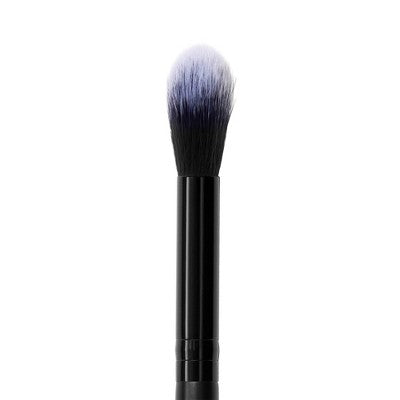e.l.f. High Points Highlighter Brush