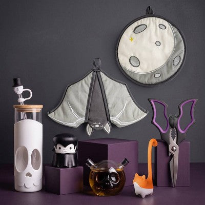 Ototo Batlicious Oven Mitt and Moon Trivet Cotton and Polyester Fabric Kitchen Gadgets for Halloween Gifts Black/Gray