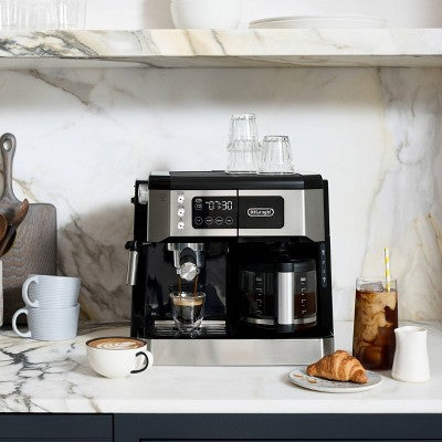 De'Longhi All-In-One Combination Coffee and Espresso Machine COM530M: 10-Cup, 15 Bars, Digital Timer, Black (LOCAL PICKUP ONLY)