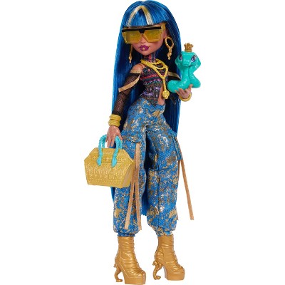Monster High Cleo De Nile Fashion Doll in Cargo Pants with Pet Hissette and 7 Accessories