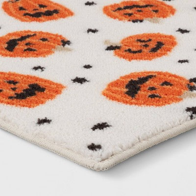 1'6"x2'5" Halloween Rectangle Tufted Kitchen Rug Pumpkins - Threshold