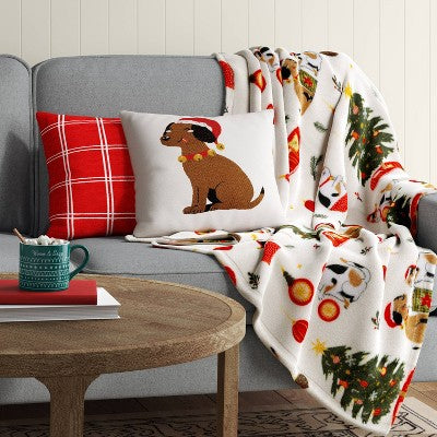 Christmas Puppy & Kitty Printed Plush Throw Blanket Ivory - Wondershop