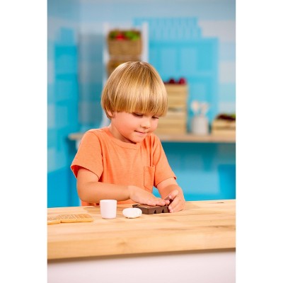 Little Tikes Creative Chefs S'mores Kit