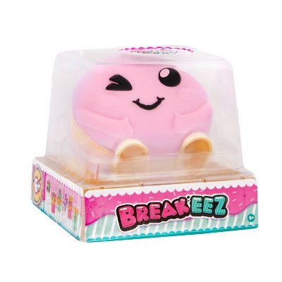 Breakeez Macaron Assortment
