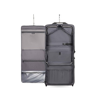 SWISSGEAR Zurich Garment Bag - Black: Softside Spinner Luggage
