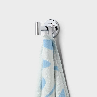 36"x72" Leaf Oversized Beach Towel Blue/Green/White - Room Essentials