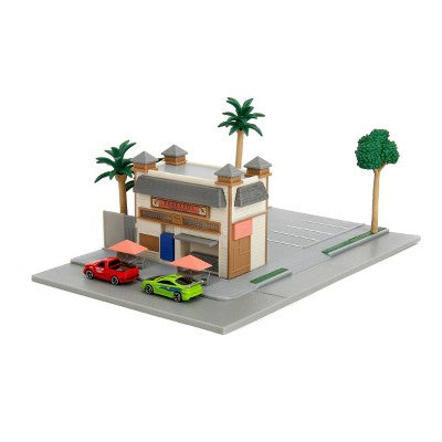 Universal Fast and Furious Hollywood Rides Nanoscene - Toretto's Market & Cafe Vehicle Playset: Toy Vehicle Set with 2 Cars, Plastic