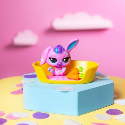 Littlest Pet Shop Springtime Fun Collectible Bunny Figure