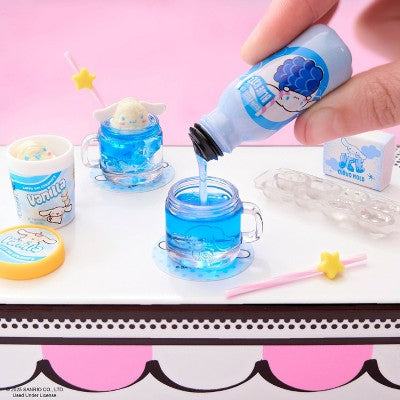 MGA's Miniverse Make It Mini Hello Kitty and Friends Series 2: Sanrio Accessory Pieces, Polypropylene Material, Food Theme