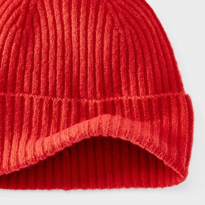 Essential Cuffed Beanie - Universal Thread Red