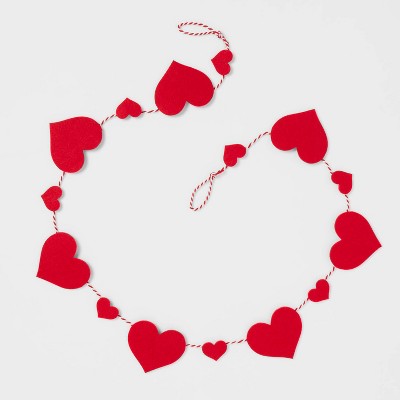 Valentine's Day Felt Heart Garland - Spritz
