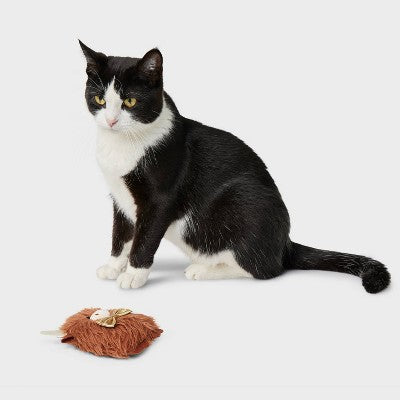 Highland Cow Cat Plush Toy - Boots & Barkley
