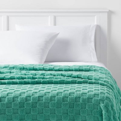 Twin/Twin XL Checkered Blanket Turquoise Blue - Room Essentials