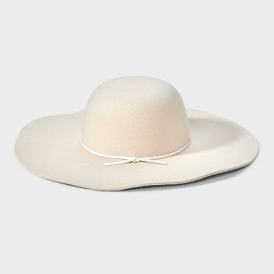 Wide Floppy Hat - A New Day Cream S/M