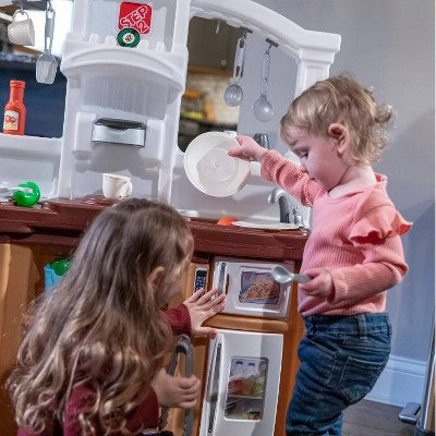 Step2 Fun with Friends Kitchen (LOCAL PICKUP ONLY)