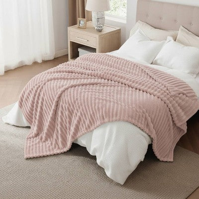 Bedsure Full/Queen Plush Blanket Crystal Pink