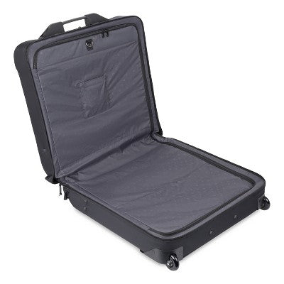 SWISSGEAR Zurich Garment Bag - Black: Softside Spinner Luggage
