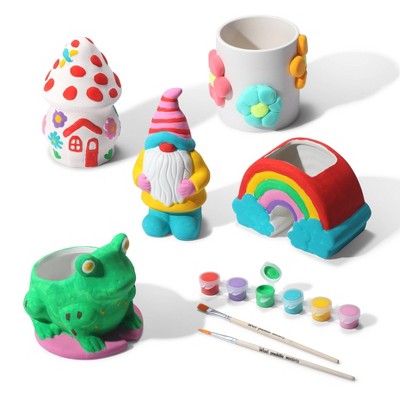 Mud Puddle Society 8pc Gnome Statue Garden Art Kit