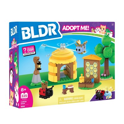 Adopt Me! Coffee Shop Interior with Queen Bee Building Set - 225pc