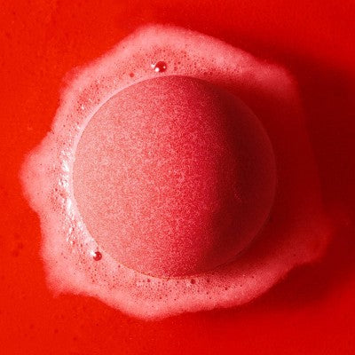 Da Bomb Bath Fizzers Bath Bomb - Kiss - 6.5oz