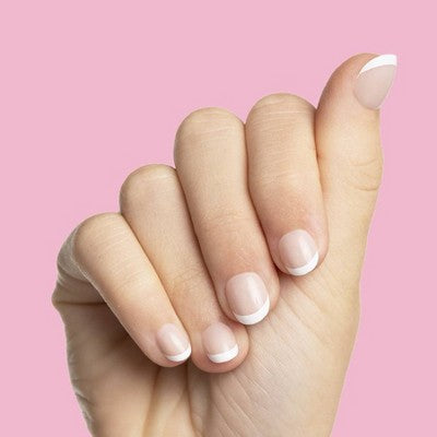 Olive & June Pressies Fake Nails - XS/S Round - Iconic French - 28ct