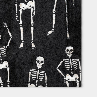 Halloween Skeletons Throw Blanket Black/Ivory - Hyde and EEK! Boutique