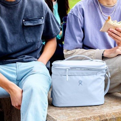 Hydro Flask 5 Liter Lunch Bag 8 Cans/5.3qt Soft-Sided Cooler - Surf