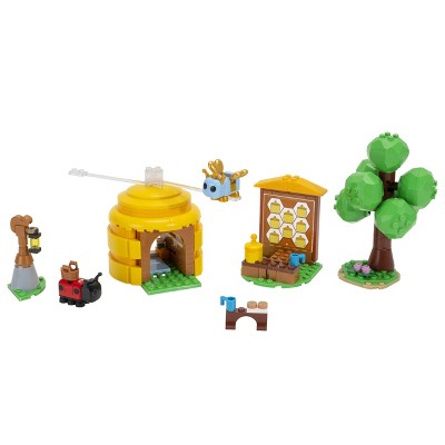 Adopt Me! Coffee Shop Interior with Queen Bee Building Set - 225pc