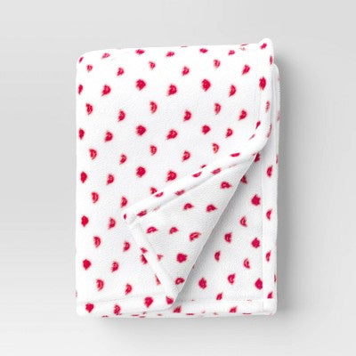 Recycled Poly Printed Lips Plush Throw Ivory/Red - Room Essentials