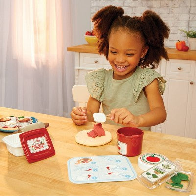 Little Tikes Creative Chefs Pizza Kit with Special Make-It Mix Play Sand 18+ Accessories