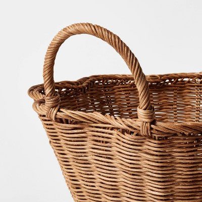 Small Scallop Basket - Threshold designed with Studio McGee