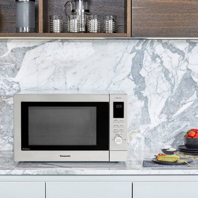 Panasonic Home Chef 4-in-1 MultiOven (LOCAL PICKUP ONLY)