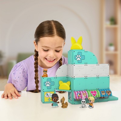 Tile Town Pet Vet Magnetic Tiles Playset
