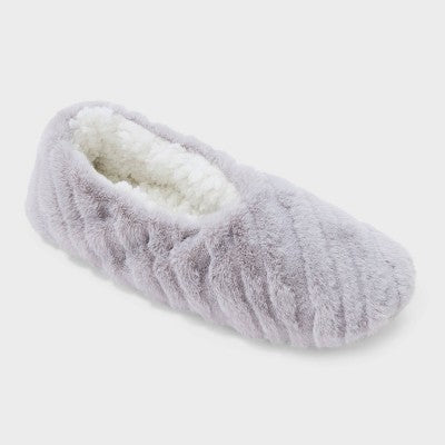 Women's Diagonal Stripe Textured Faux plush Cozy Pull-On Slipper Socks with Grippers - Auden Light Gray S/M: Cushioned Insole