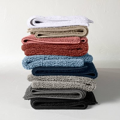 21"x34" Looped Bath Rug Dark Gray - Casaluna
