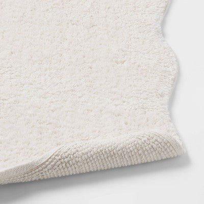 20"x30" Scallop Bath Rug Cream - Threshold