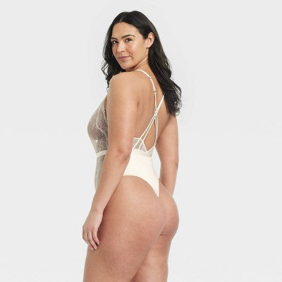 Women's Unlined Lace Lingerie Bodysuit - Auden Cream M