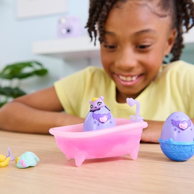 Hatchimals Make a Splash Playset